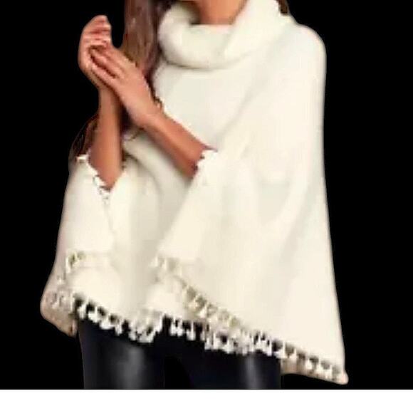 Lulu’s Fuzzy Feelings Cream Tasseled Turtleneck Poncho Small - Picture 1 of 11